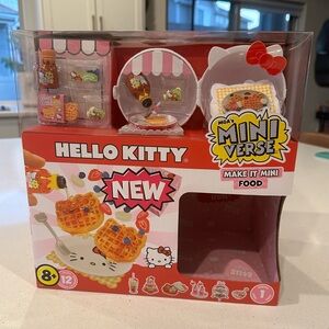 MGA’s Miniverse Hello Kitty Box
